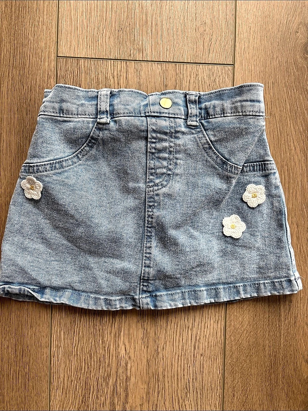 Little Lass Girls Denim Skirt with Flower Details Size 2T Like New